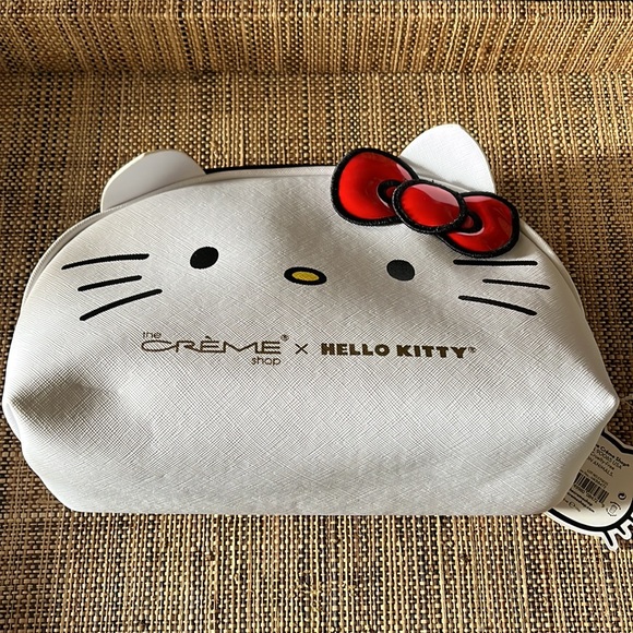 Hello Kitty Bundle - Picture 5 of 6